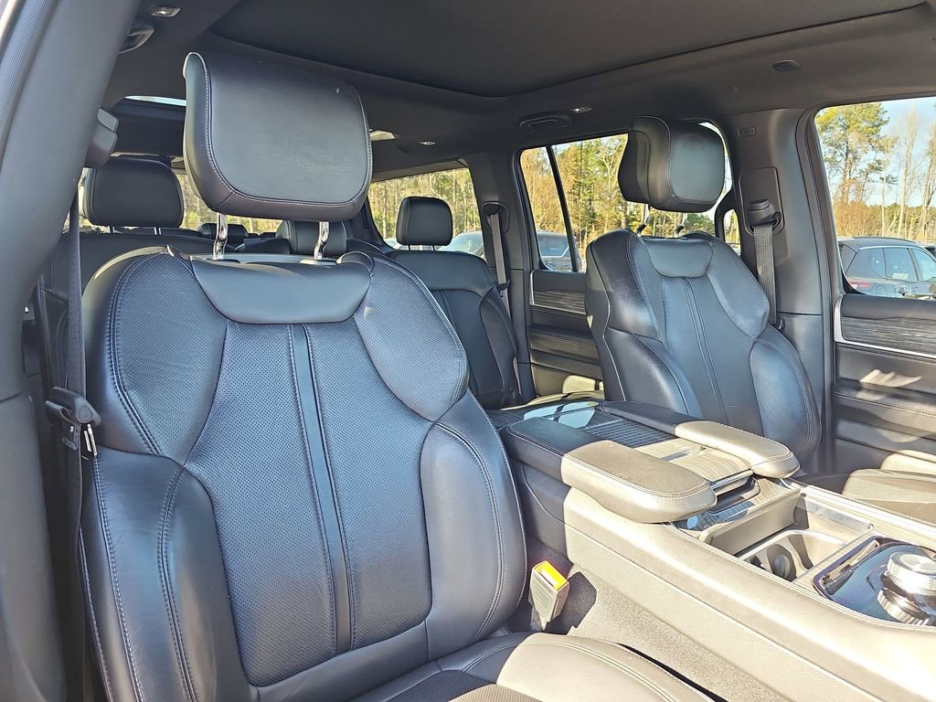 Used 2022 Jeep Wagoneer Series II w/ Premium Group I image 13