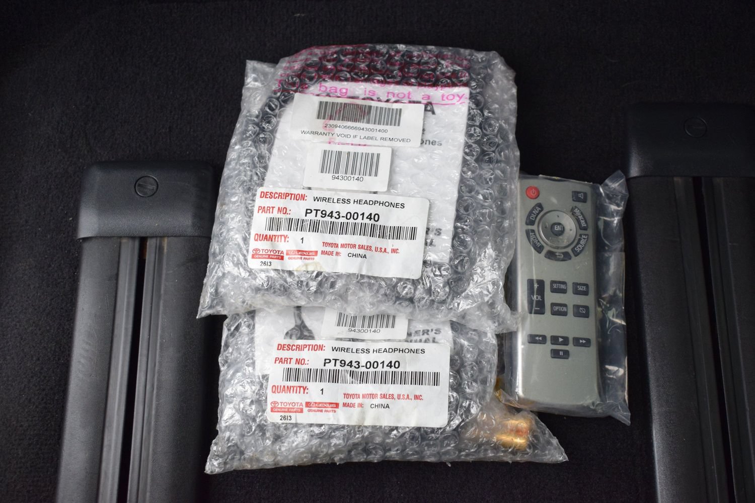 Used 2024 Toyota Sienna Platinum AWD/4WD image 17