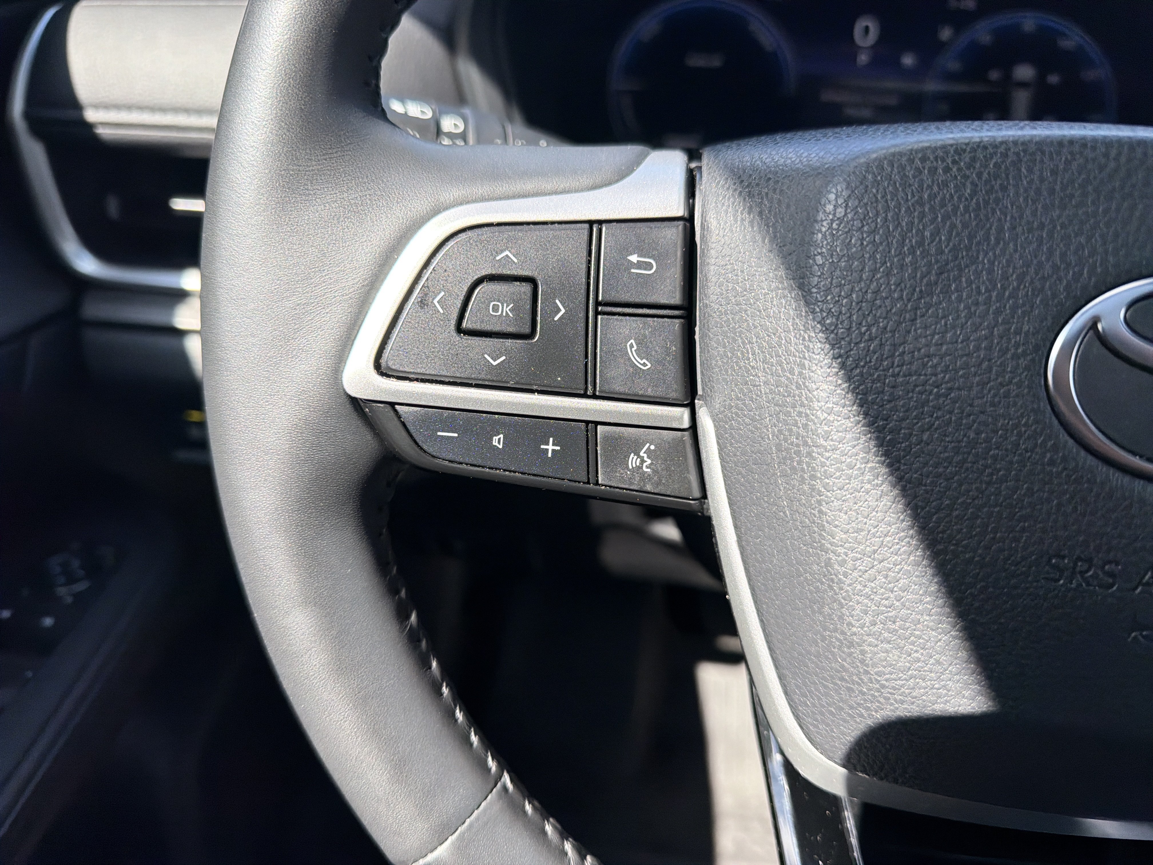 Used 2025 Toyota Grand Highlander AWD Hybrid image 19