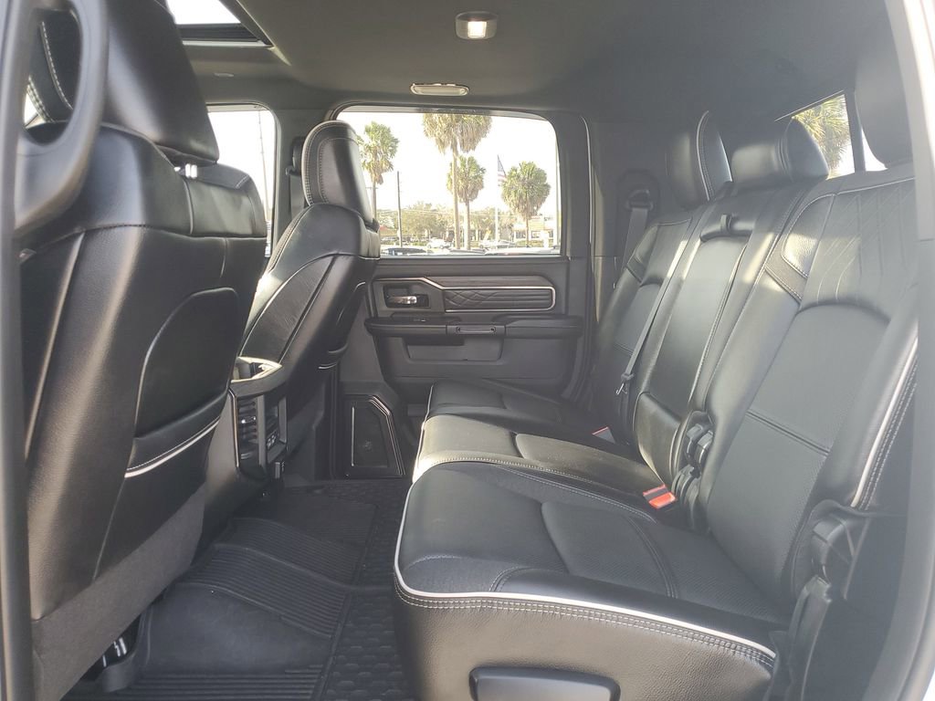 Used 2025 RAM 3500 Limited image 8