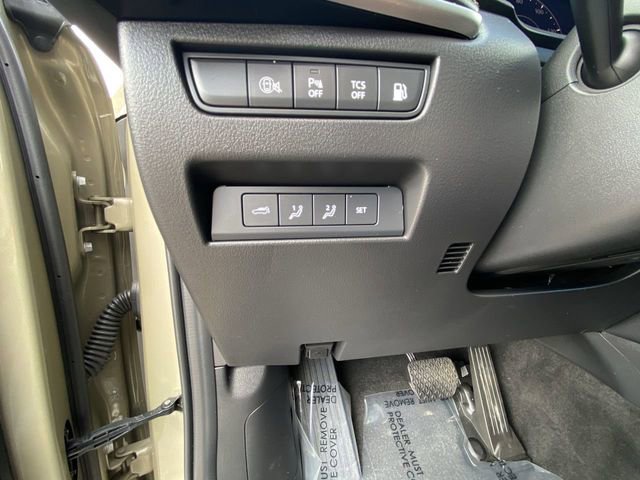 Certified 2025 MAZDA CX-70 Plug-In Hybrid w/ Premium Plus image 15