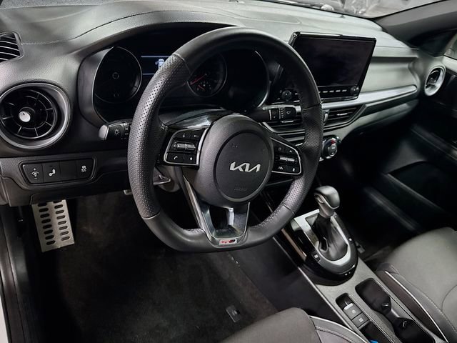 Used 2023 Kia Forte GT-Line w/ GT-Line Premium Package image 16