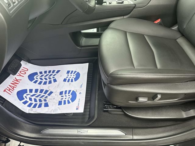 Certified 2024 Cadillac XT5 Luxury w/ LPO, Floor Liner Package AWD/4WD image 16