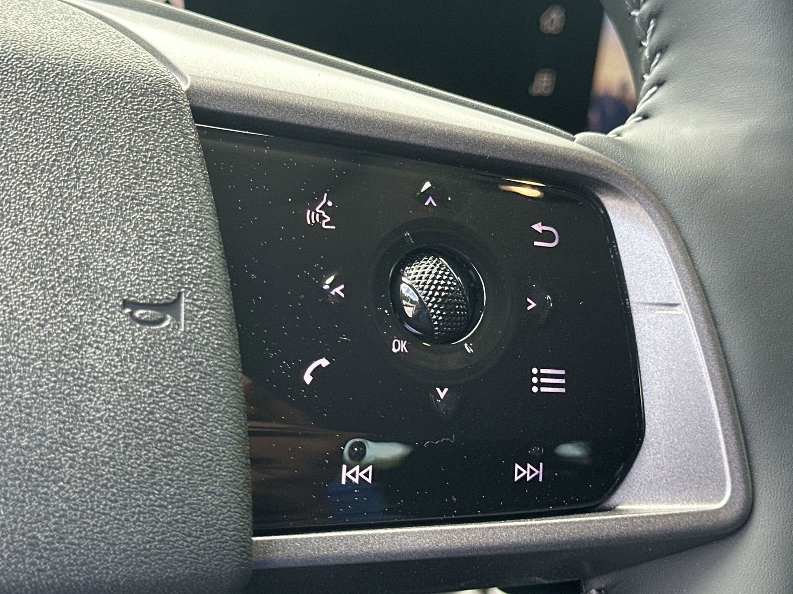 New 2025 Nissan Murano SV FWD image 10