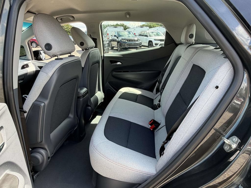 Used 2020 Chevrolet Bolt LT FWD image 15