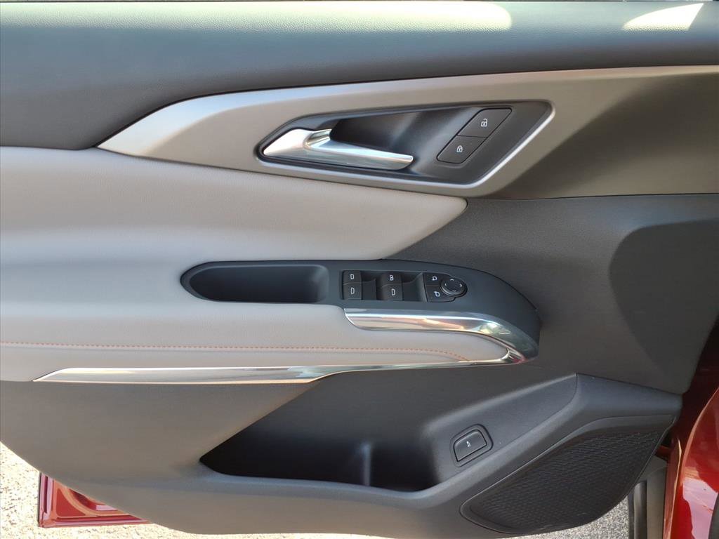 New 2026 Chevrolet Traverse LT w/ Sun and Wheel Package image 13