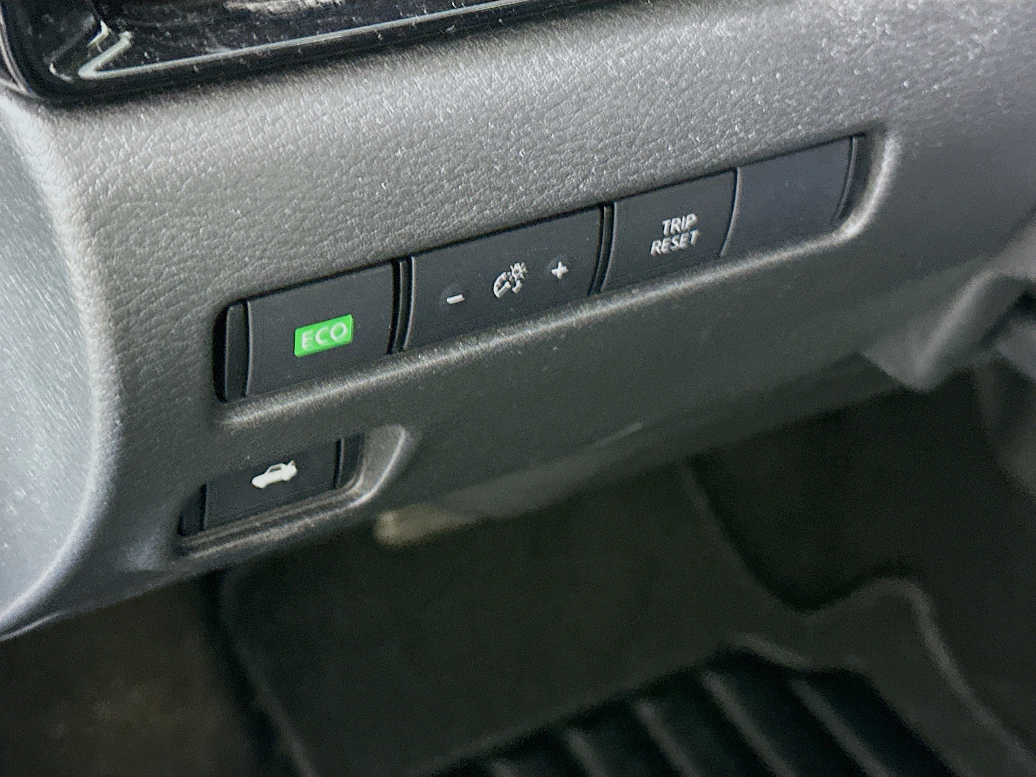 Used 2023 Nissan Sentra SV w/ All-Weather Package FWD image 16