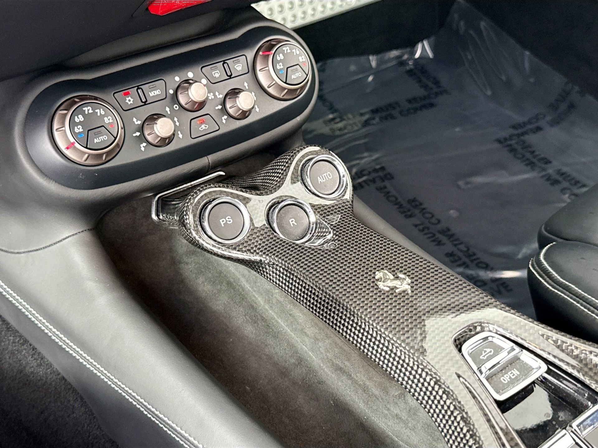 Used 2010 Ferrari California RWD image 14
