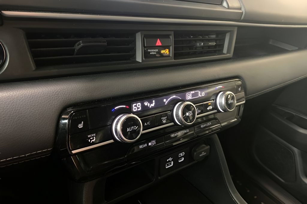 Used 2024 Honda Pilot Touring image 25