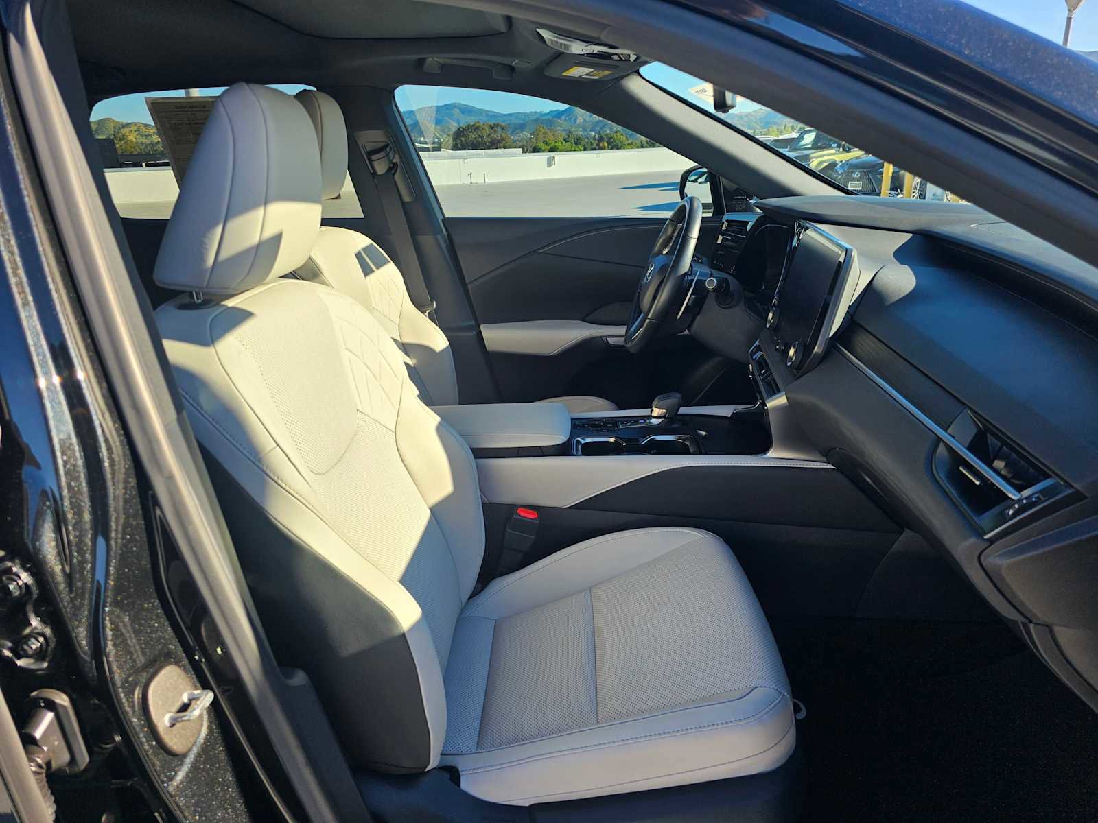 Certified 2024 Lexus RX 350 Premium w/ Accessory Package (Z1) image 10