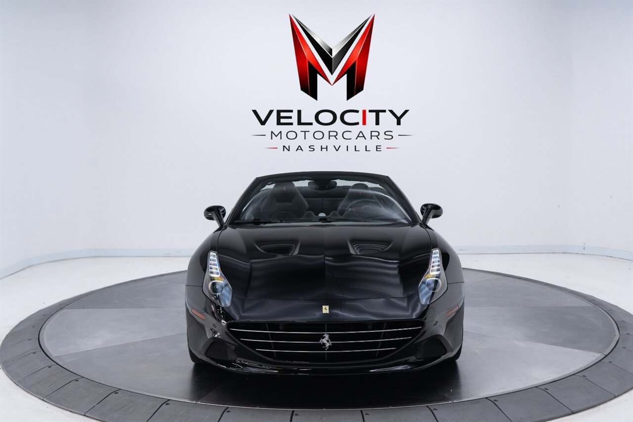 Used 2017 Ferrari California T RWD image 11