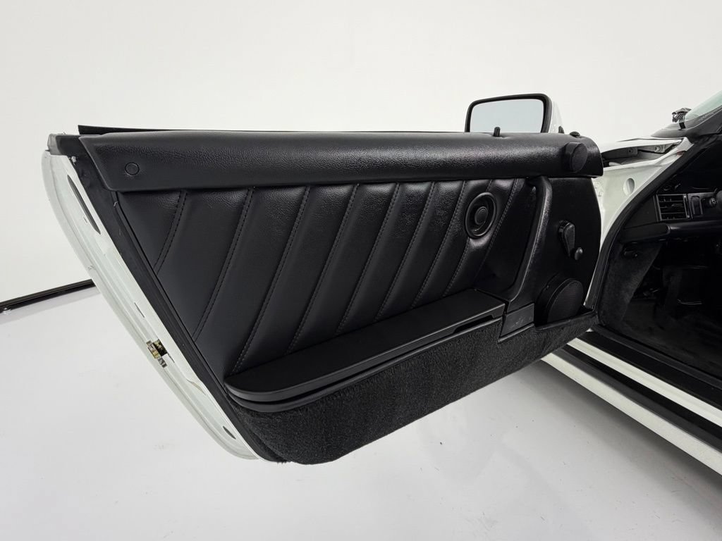 Used 1989 Porsche 911 Speedster RWD image 37
