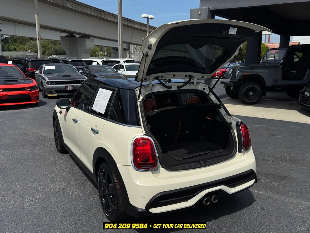 Used 2023 MINI Cooper S w/ Signature Upholstery Package FWD image 30