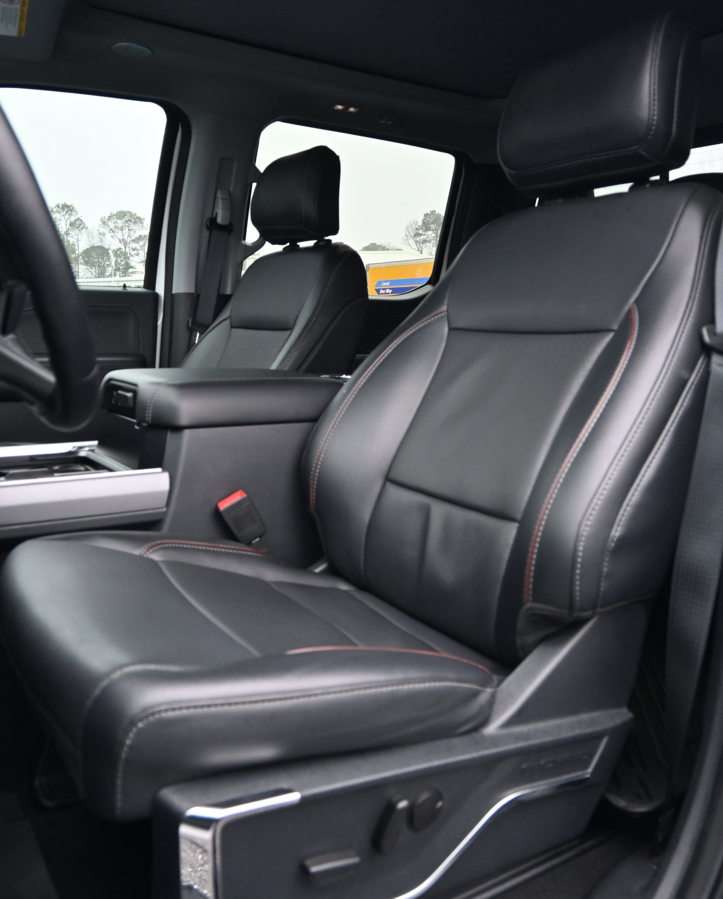 Used 2024 Ford F250 Lariat w/ Lariat Ultimate Package image 18