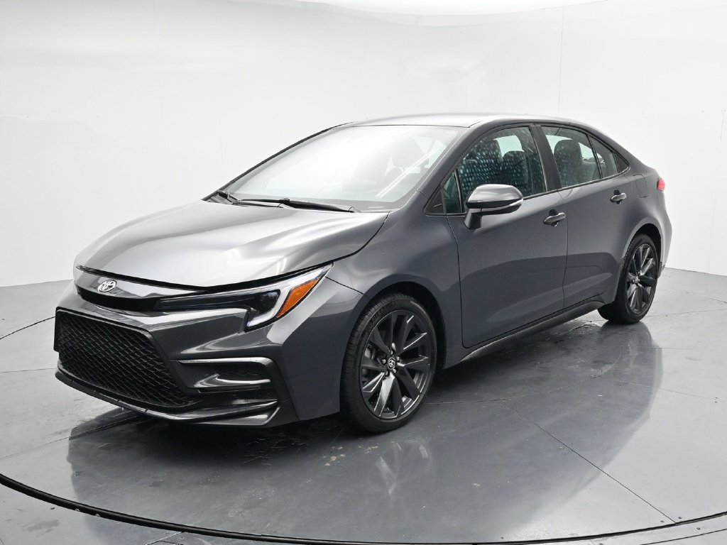 Used 2025 Toyota Corolla SE FWD image 4