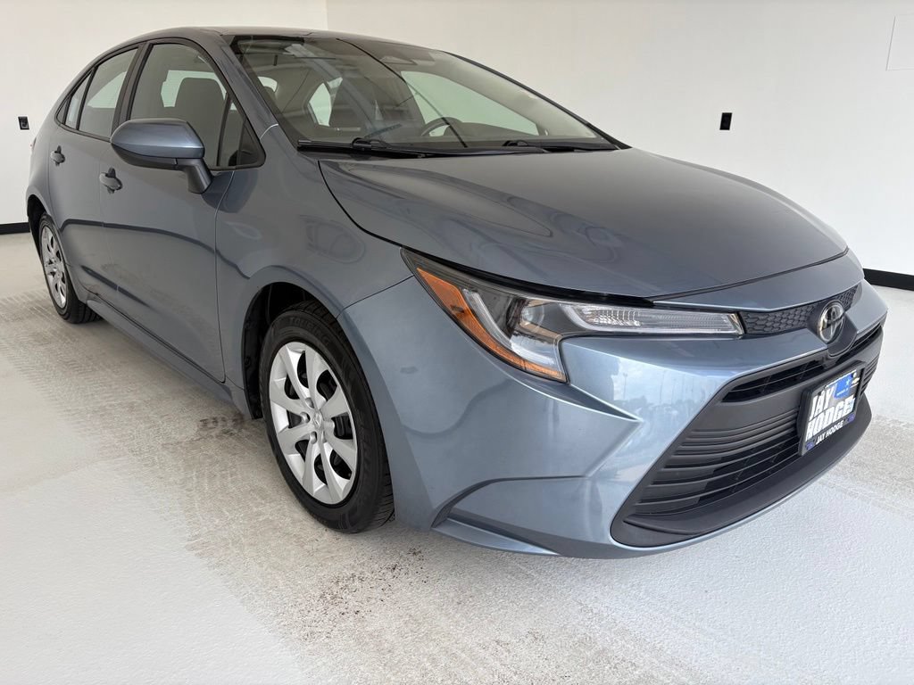Used 2024 Toyota Corolla LE FWD image 11
