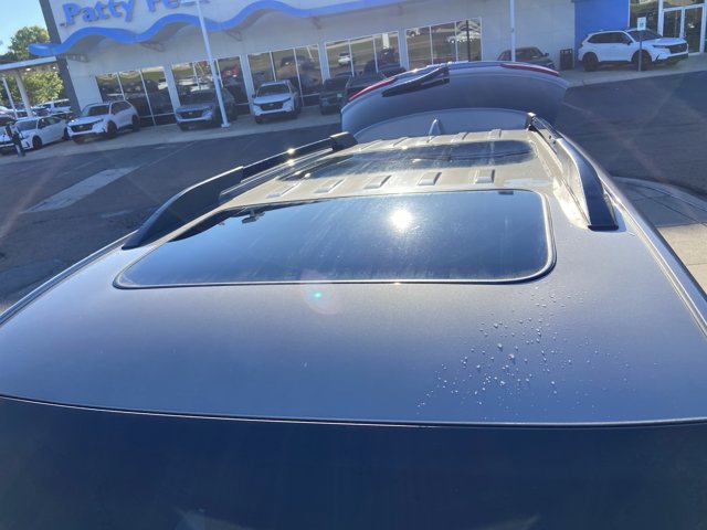 Used 2022 GMC Acadia AT4 w/ Technology Package image 28