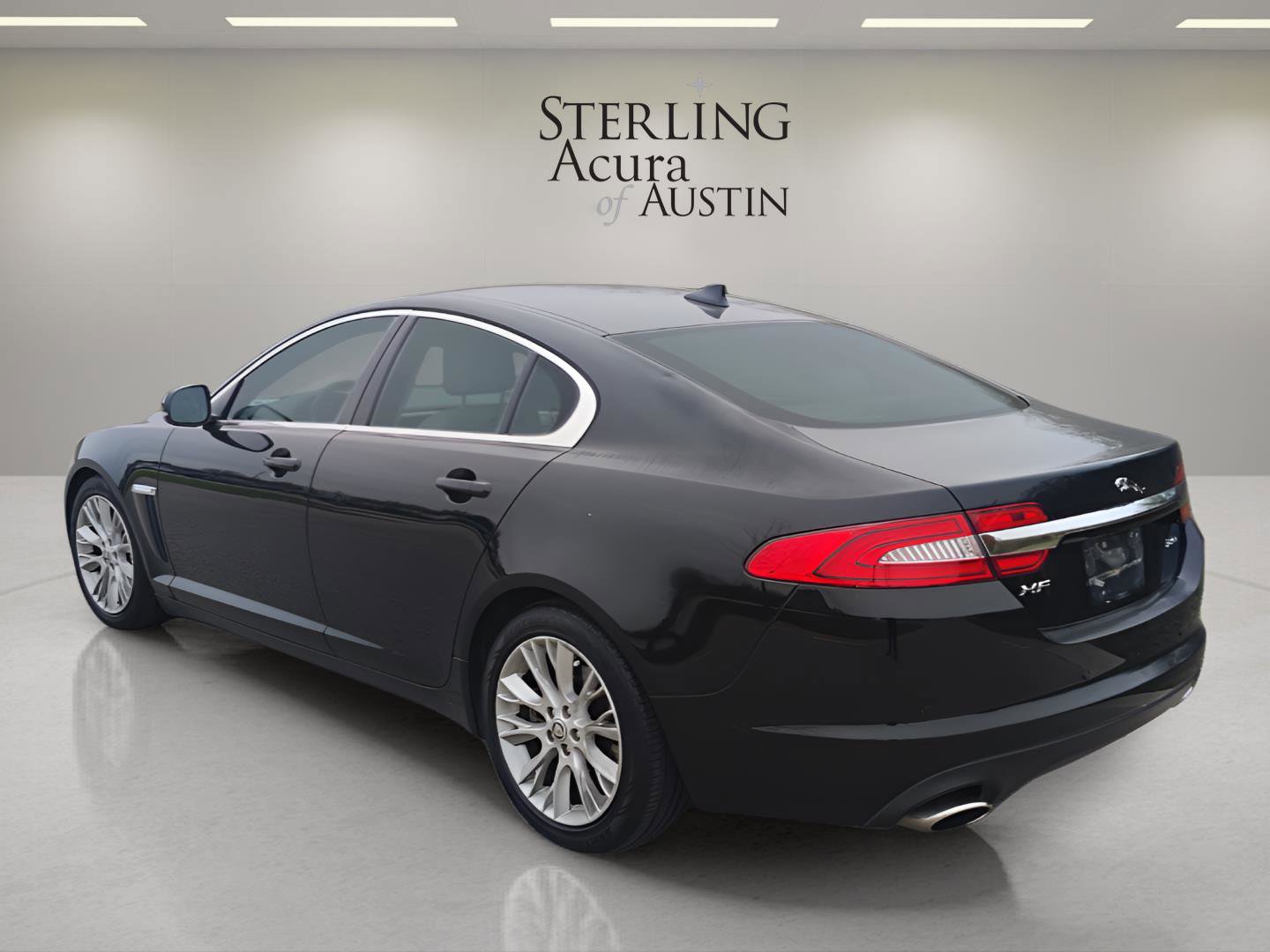 Used 2013 Jaguar XF 3.0 image 7