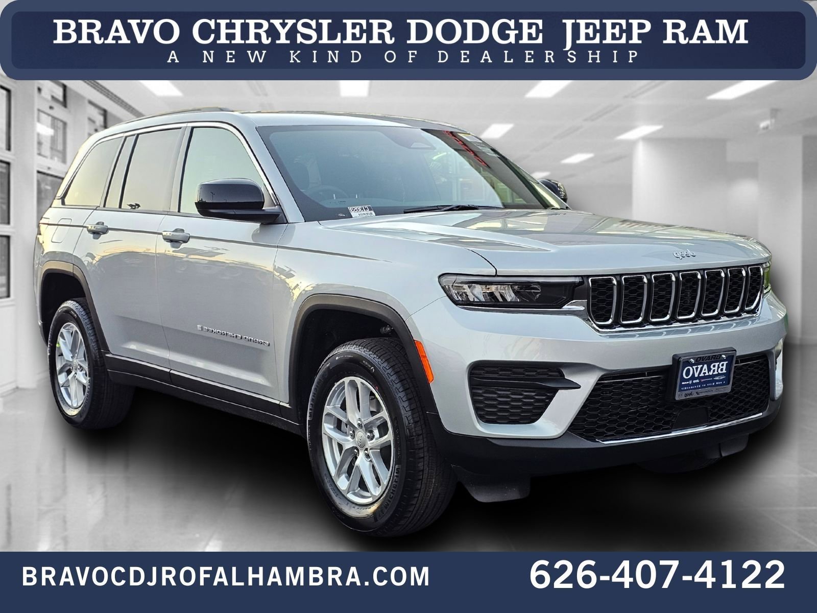 New 2026 Jeep Grand Cherokee Laredo RWD image 1