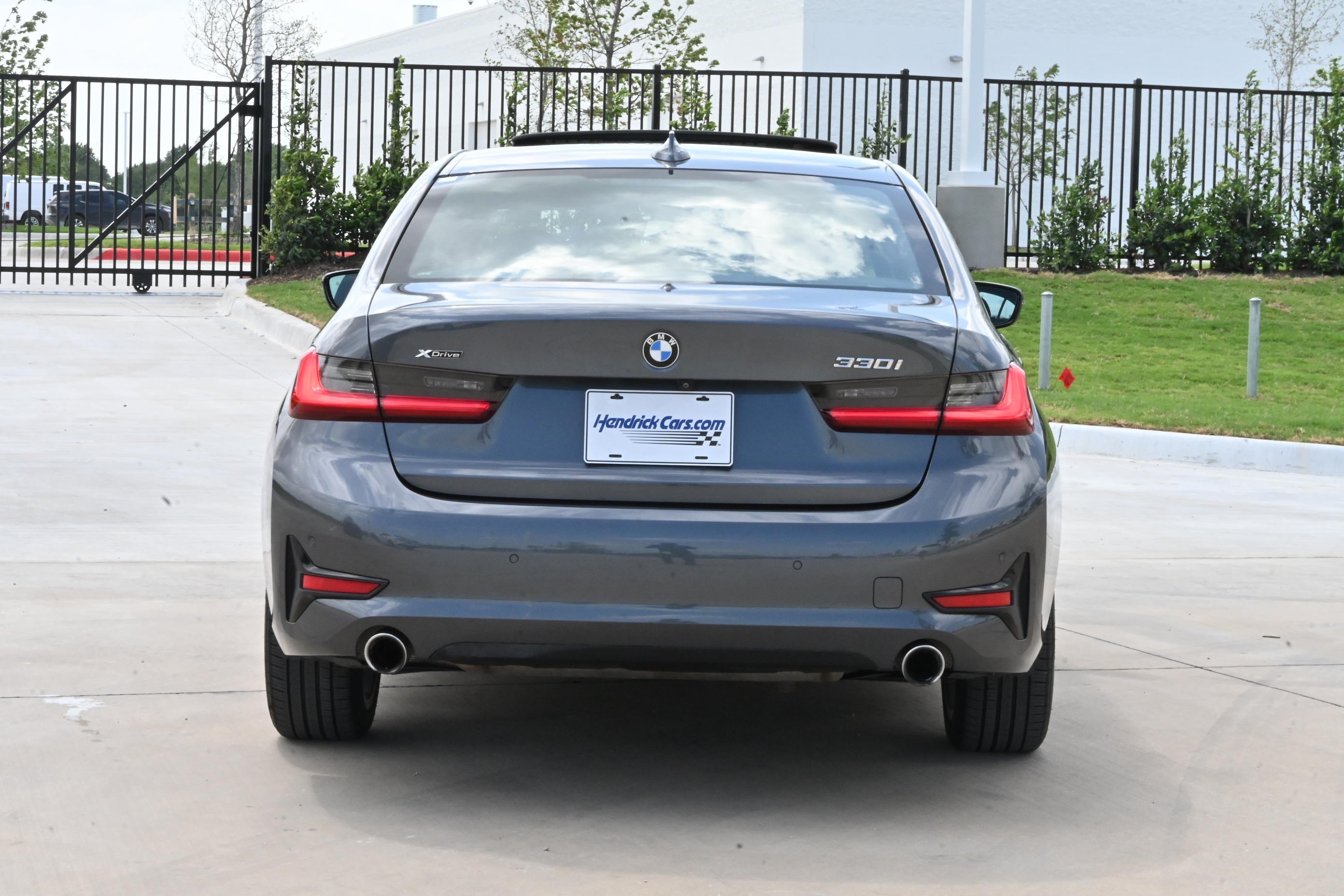 Used 2020 BMW 330i xDrive Sedan w/ Premium Package AWD/4WD image 8