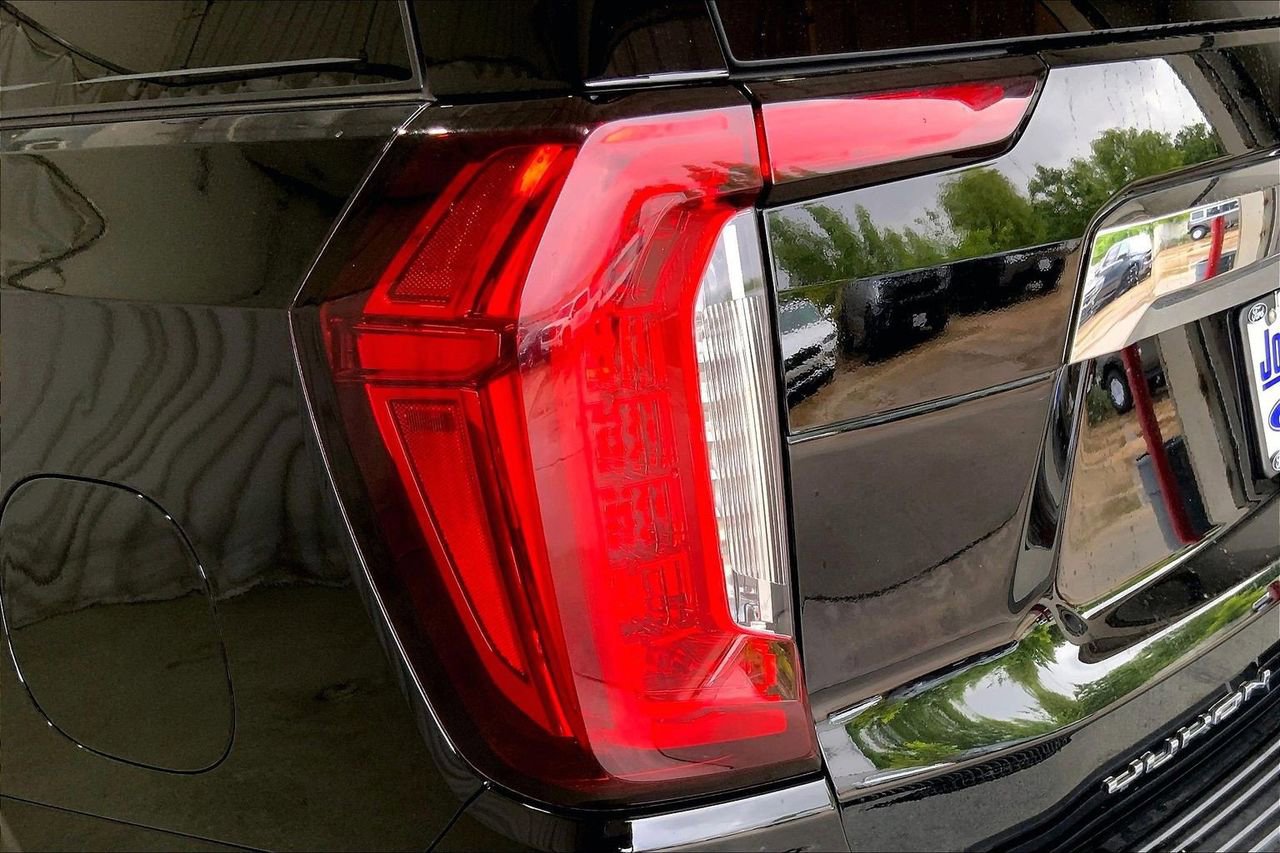 Used 2021 GMC Yukon SLT w/ SLT Luxury Package RWD image 29