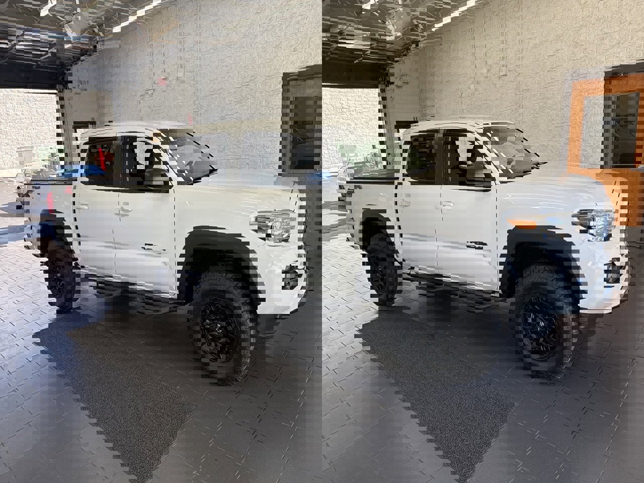 Certified 2023 Toyota Tacoma SR5 w/ SX Package image 1