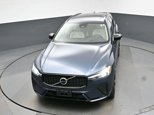 Used 2023 Volvo XC60 B6 Ultimate w/ Protection Package Premier image 47