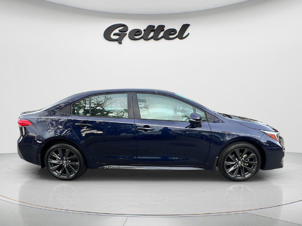 Used 2026 Toyota Corolla SE FWD image 4