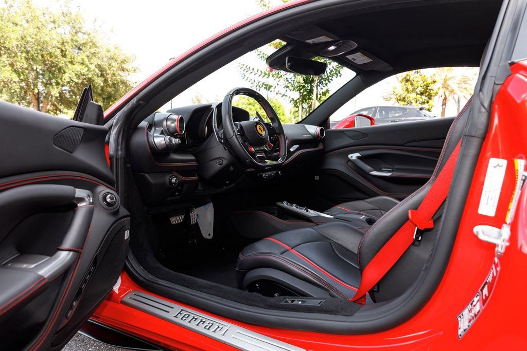 Used 2022 Ferrari F8 Tributo RWD image 20