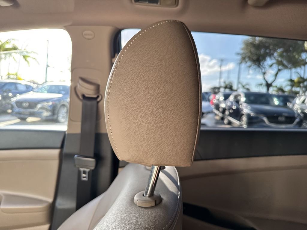 Used 2019 Hyundai Tucson Ultimate w/ Cargo Package image 17