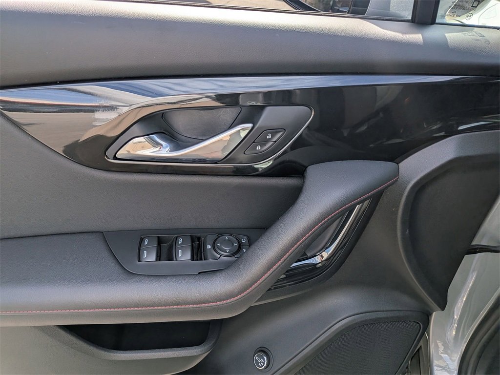 Used 2025 Chevrolet Blazer RS image 11