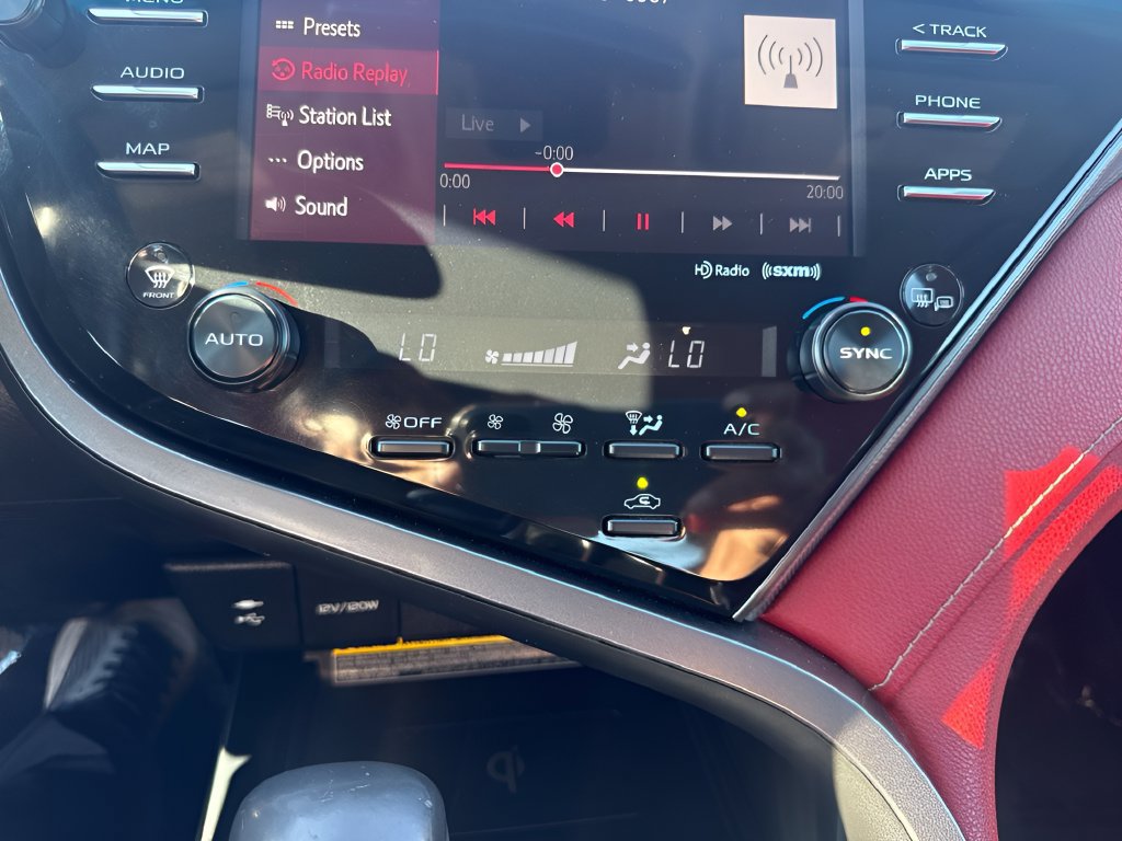 Used 2019 Toyota Camry XSE w/ Driver Assist Package FWD image 18