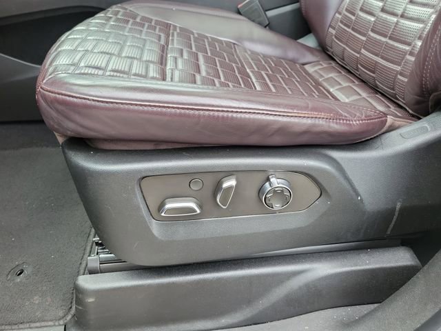 Used 2021 Cadillac Escalade ESV Sport Platinum image 16