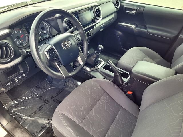 Used 2019 Toyota Tacoma TRD Off-Road w/ Technology Package AWD/4WD image 10