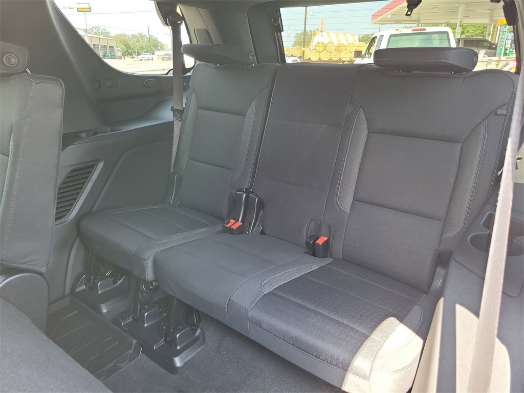 Used 2025 Chevrolet Tahoe LS image 24