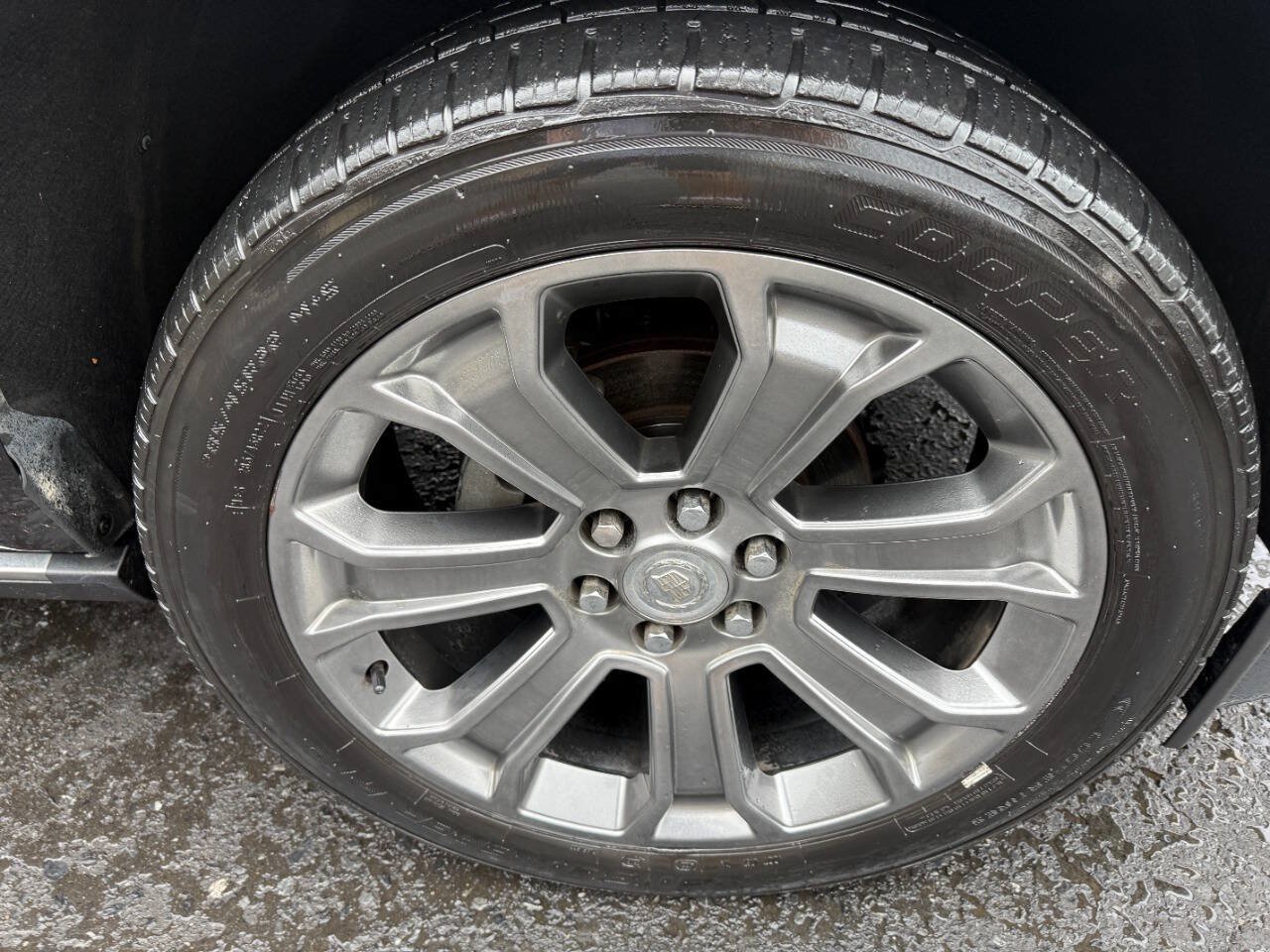 Used 2016 Cadillac Escalade ESV Platinum AWD/4WD image 12