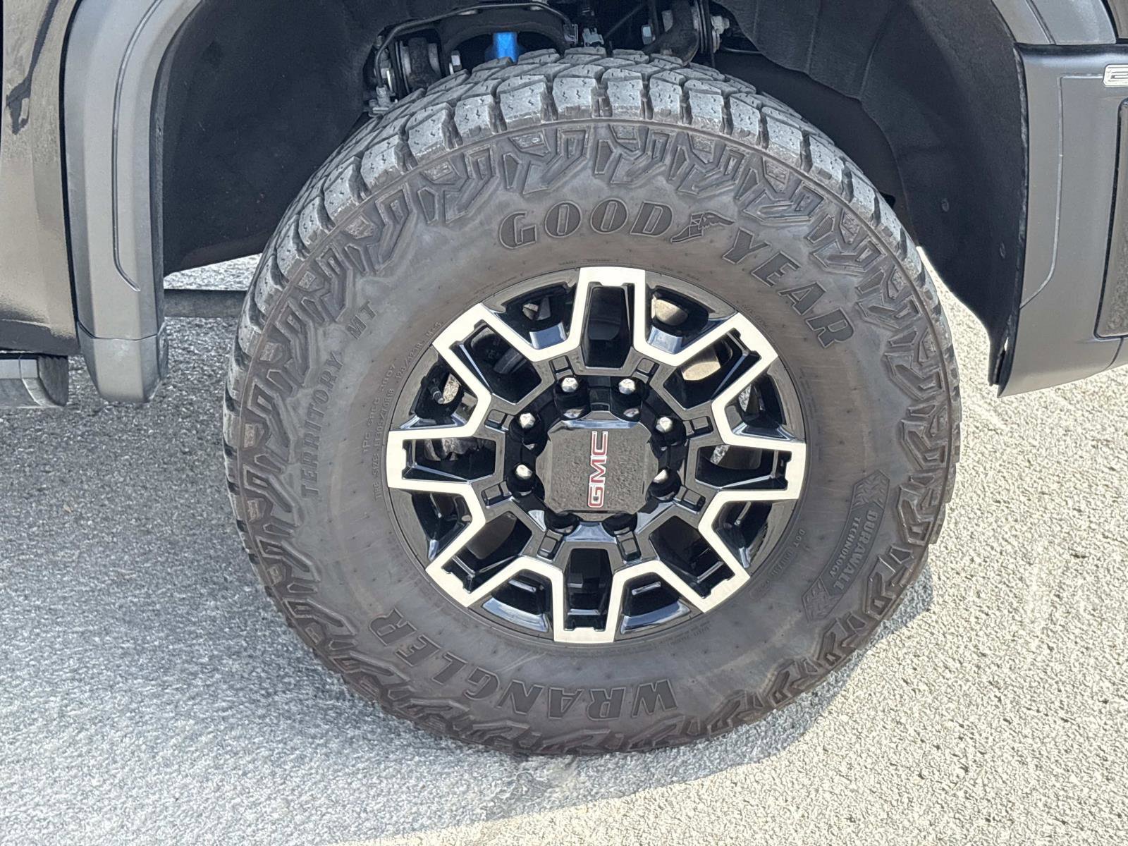 Certified 2024 GMC Sierra 2500 AT4X image 10