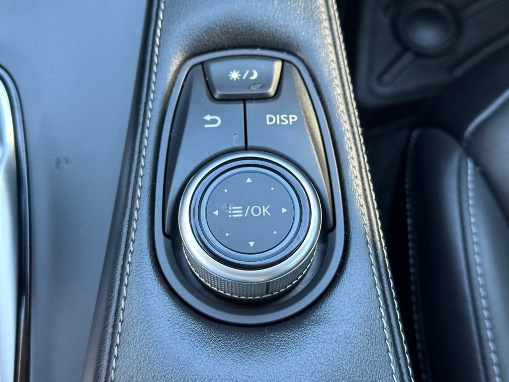 Used 2020 INFINITI QX50 Luxe w/ Cargo Package AWD/4WD image 23