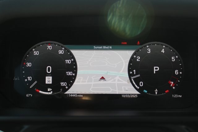 Used 2024 Land Rover Defender 110 S image 12