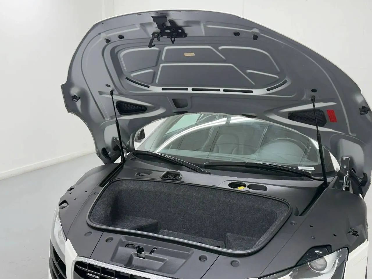 Used 2009 Audi R8 V8 AWD/4WD image 42