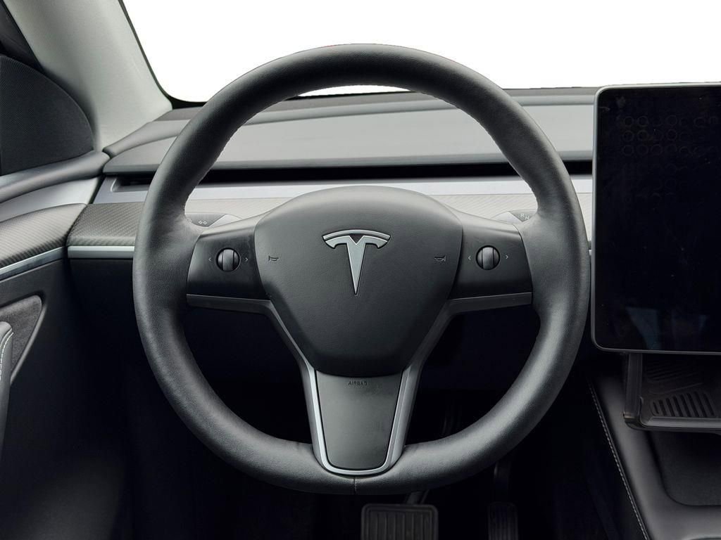 Used 2023 Tesla Model Y Long Range image 12