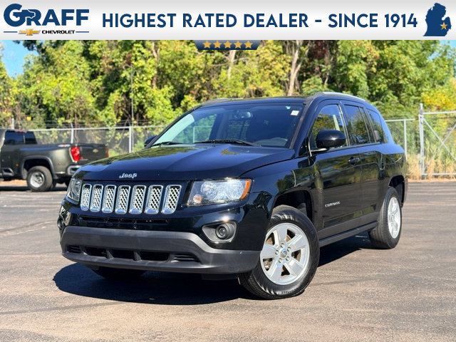 Used 2017 Jeep Compass Latitude FWD image 1