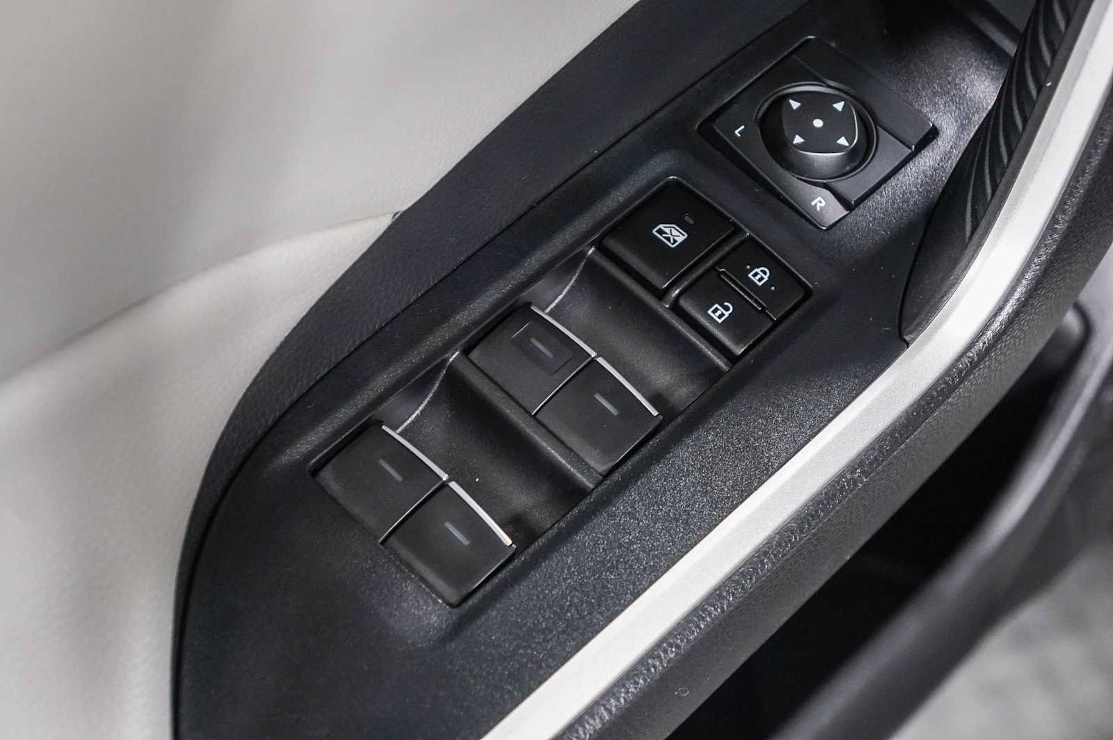 Certified 2023 Toyota RAV4 XLE w/ Convenience Package FWD image 23
