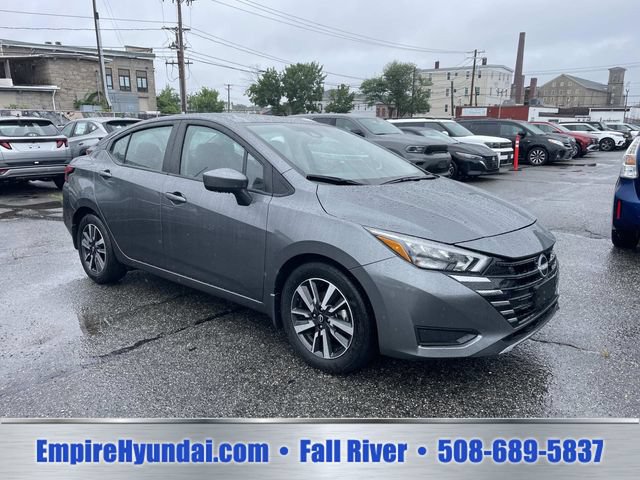 Used 2025 Nissan Versa SV w/ Trunk Package FWD video 2