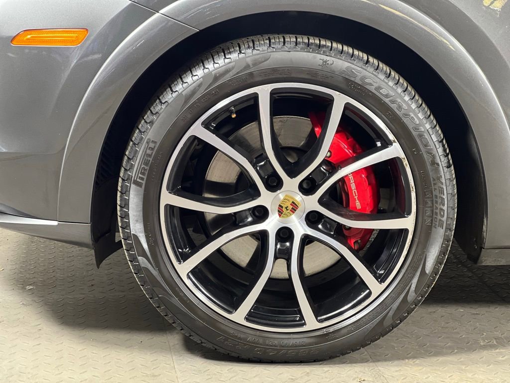 Certified 2023 Porsche Cayenne GTS image 11