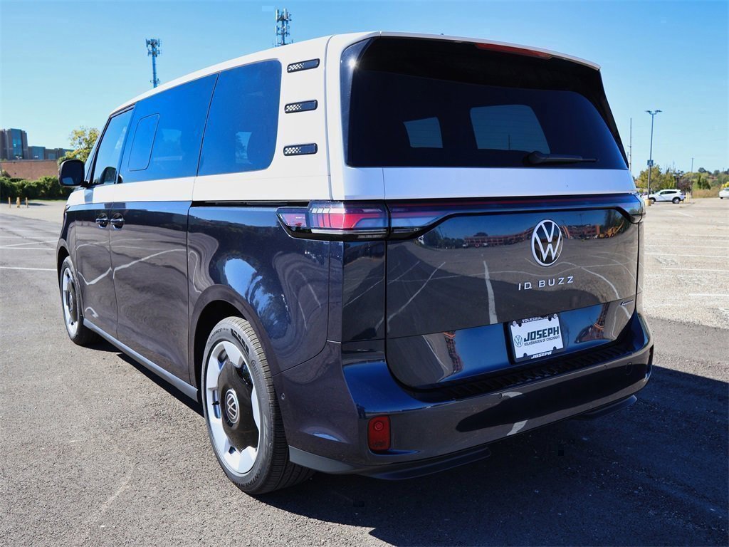 New 2025 Volkswagen ID. Buzz Pro S Plus image 3
