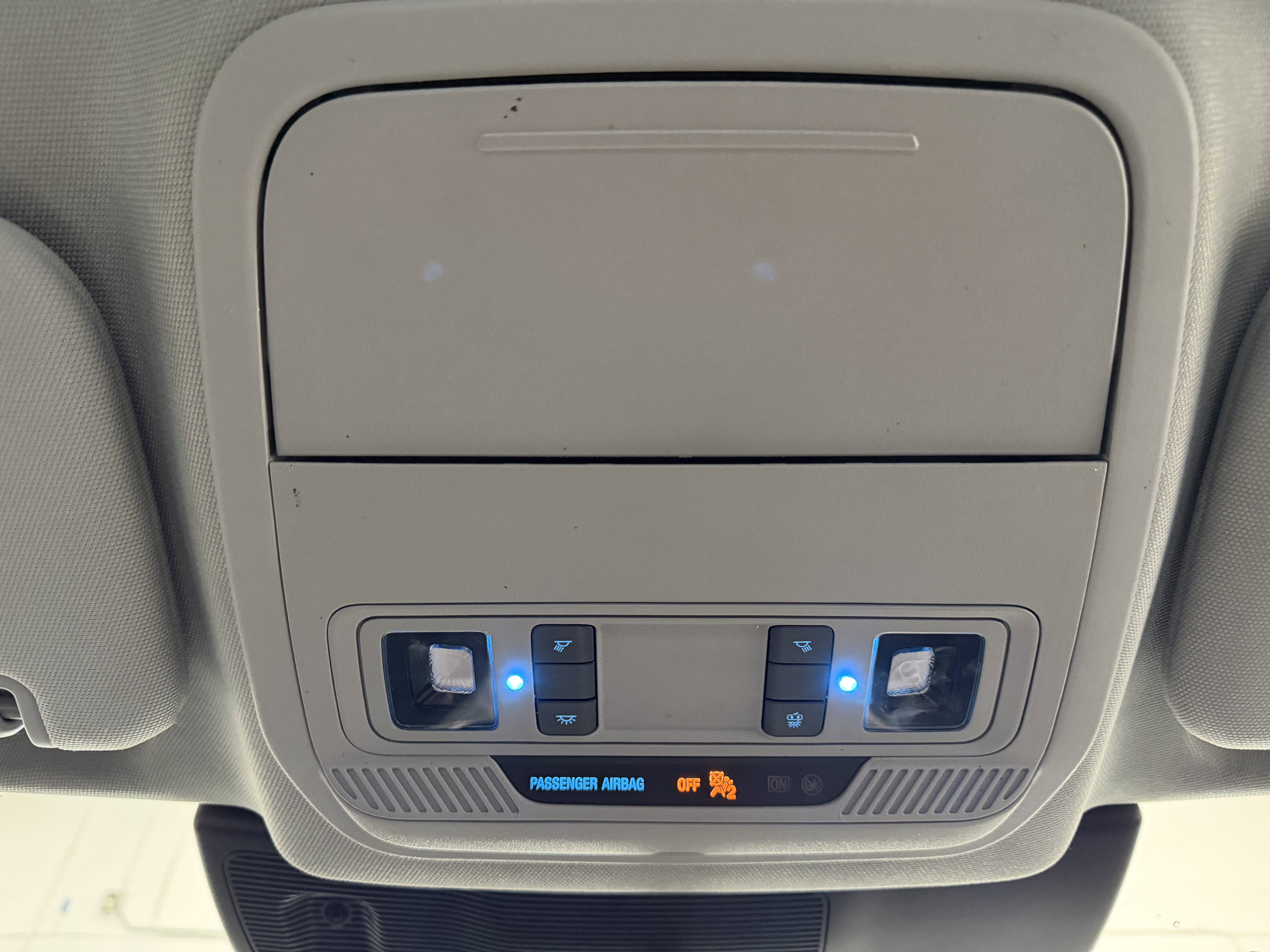 Used 2022 Ford Explorer XLT w/ Equipment Group 202A RWD image 15