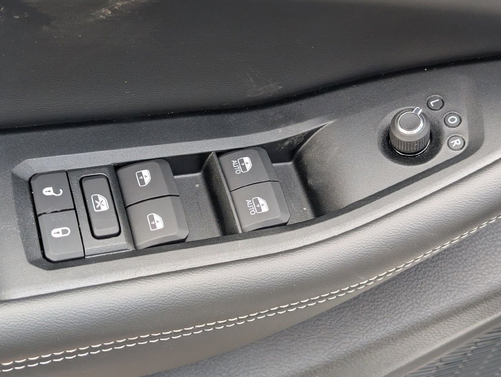 New 2026 Jeep Grand Cherokee Altitude AWD/4WD image 10