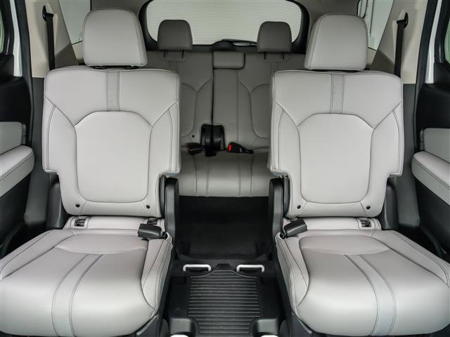 Used 2025 Honda Pilot EX-L image 14