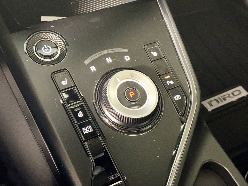 New 2026 Kia Niro Wind w/ Wind Preserve Package FWD image 18